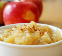 Fall Recipes: Homemade Applesauce