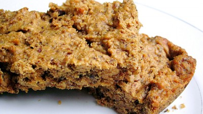 Snack Recipe: Homemade Protein Bars