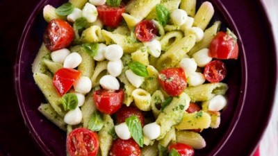 How to Make Tomato Pesto Pasta Salad